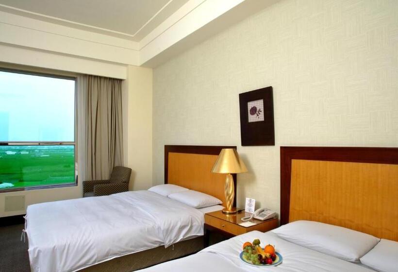 اتاق استاندارد چهار تخته, Les Champs