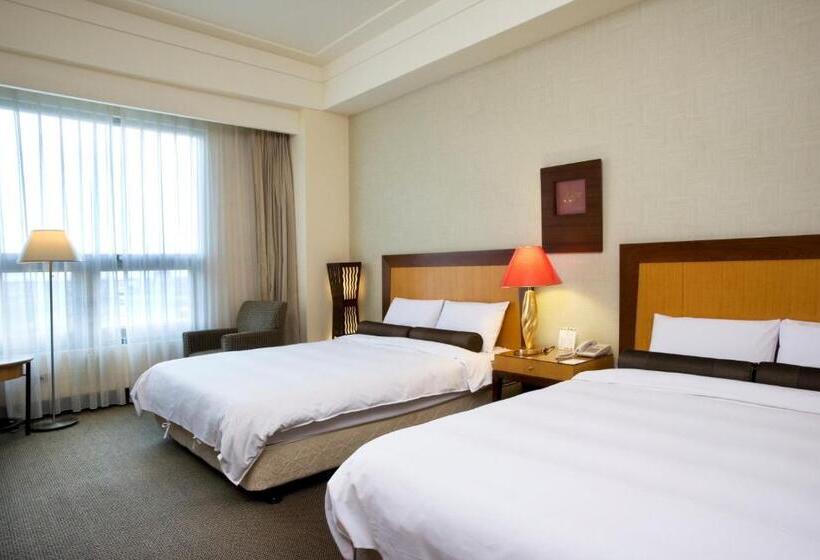 اتاق استاندارد چهار تخته, Les Champs