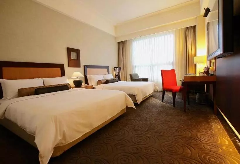 اتاق استاندارد چهار تخته, Les Champs