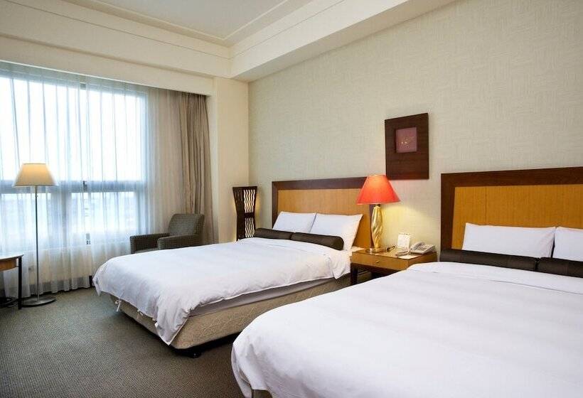 اتاق استاندارد چهار تخته, Les Champs