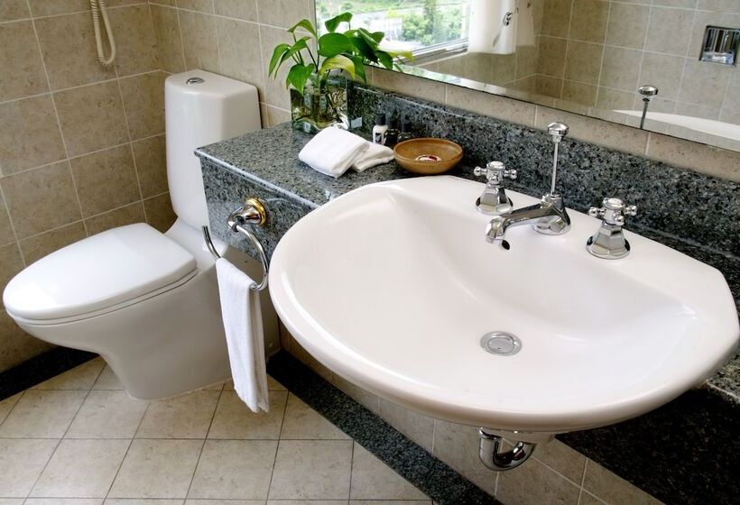 اتاق استاندارد چهار تخته, Les Champs