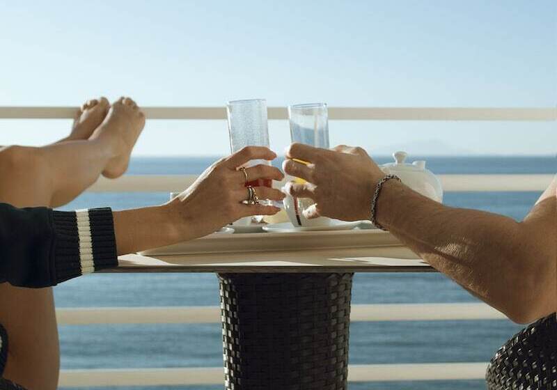 اتاق سوپریور با چشم‌انداز دریا, Miramare Stabia