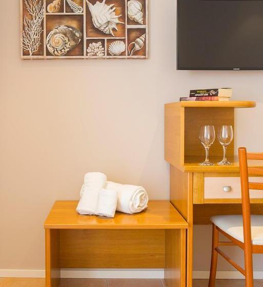 غرفة قياسية مزوَّدة بشُرفة, Pacific