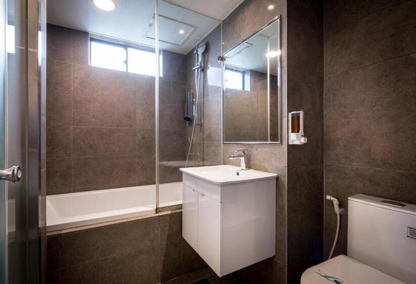 اتاق لوکس, Royal Garden