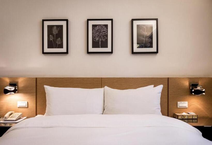 اتاق لوکس, Royal Garden