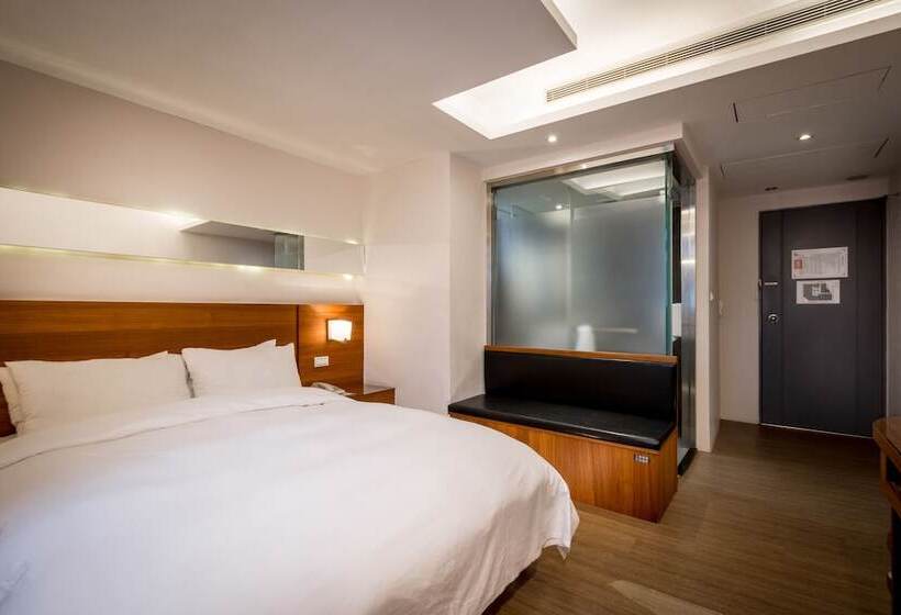 اتاق لوکس, Royal Garden