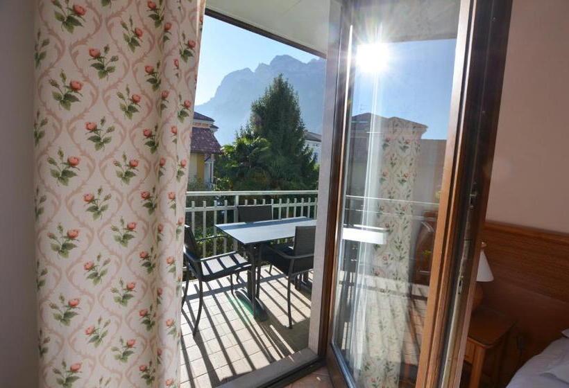 شقة غرفتين نوم مزودة بشُرفة, Residence Alle Palme