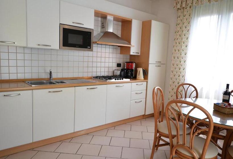 شقة غرفتين نوم مزودة بتراس, Residence Alle Palme