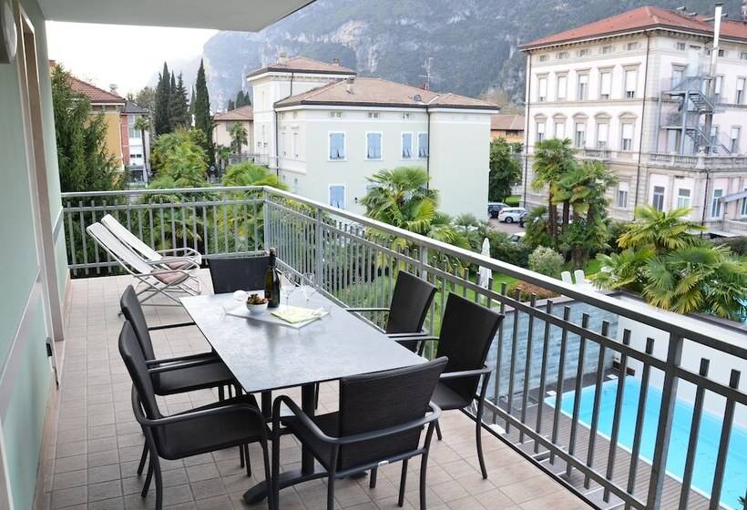 شقة غرفتين نوم مزودة بتراس, Residence Alle Palme