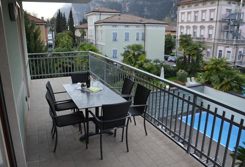 شقة غرفتين نوم مزودة بتراس, Residence Alle Palme