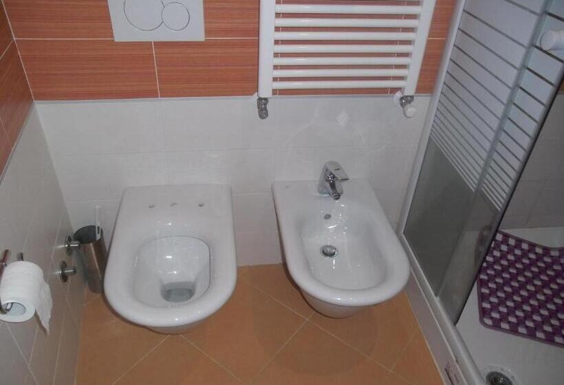 تختخواب در اتاق مشترک, Sweet Venice   Rooms & Apartments