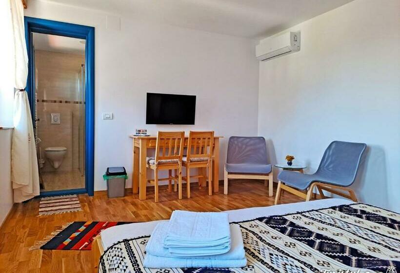 스탠다드 룸, Privet