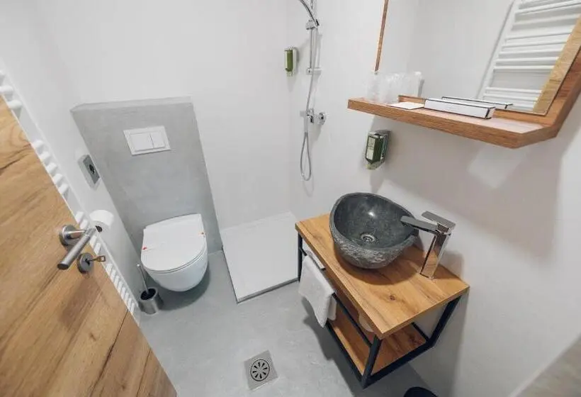 Standard room with outdoor bath, Gostišče Koren