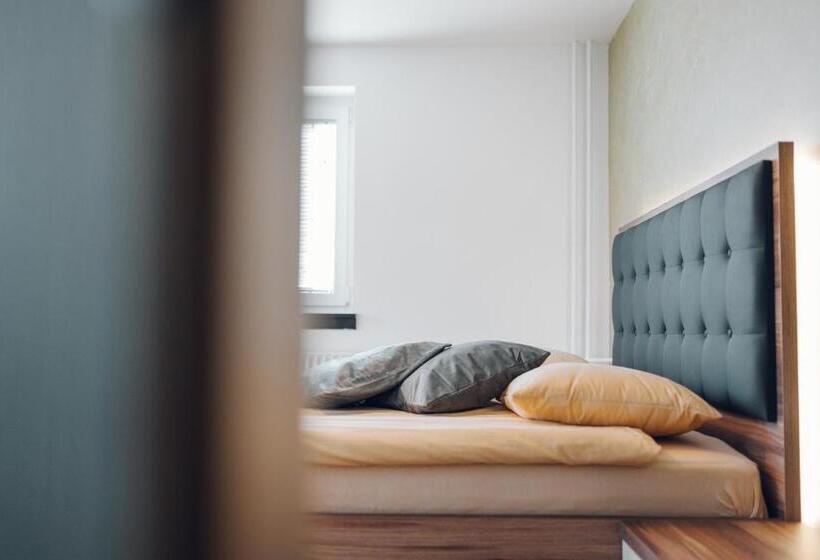 Standard room with outdoor bath, Gostišče Koren