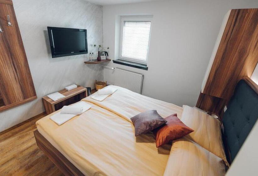 اتاق استاندارد, Gostišče Koren