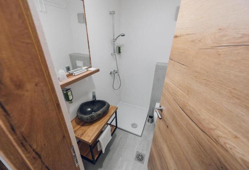 اتاق استاندارد, Gostišče Koren