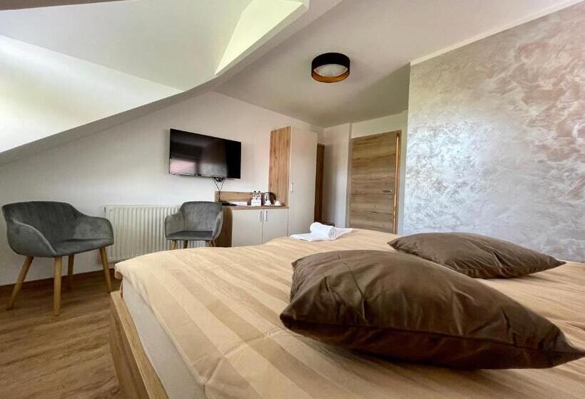 اتاق استاندارد با چشم‌انداز, Gostišče Koren