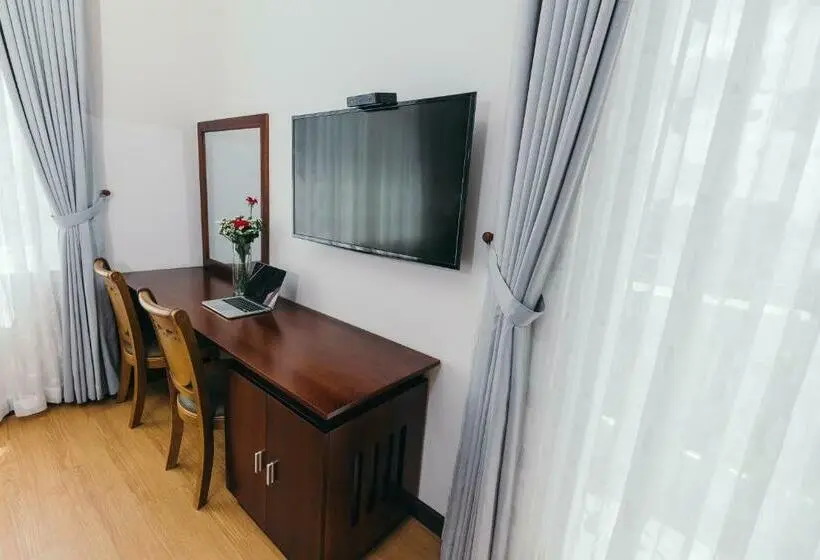Habitació Triple Estàndard amb Balcó, Blue Star