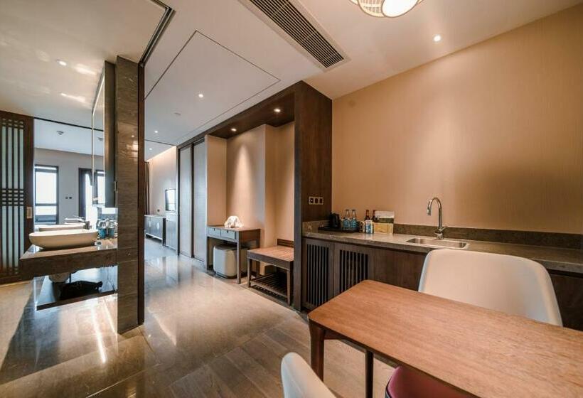 Номер Стандарт Вид на Озеро, G Luxe By Gloria Taimei Suzhou