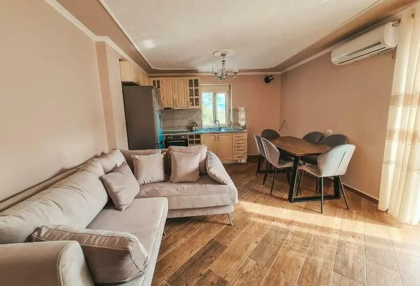اتاق استاندارد, Guest House Bracaj