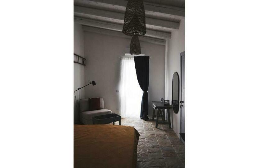 Номер Стандарт, Casale Petrarolo