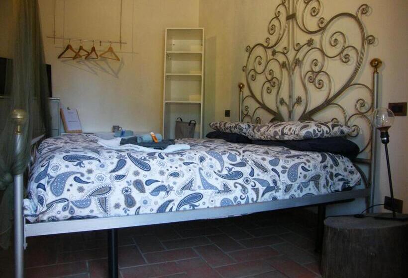 标准间, Casolare Casa Ricci