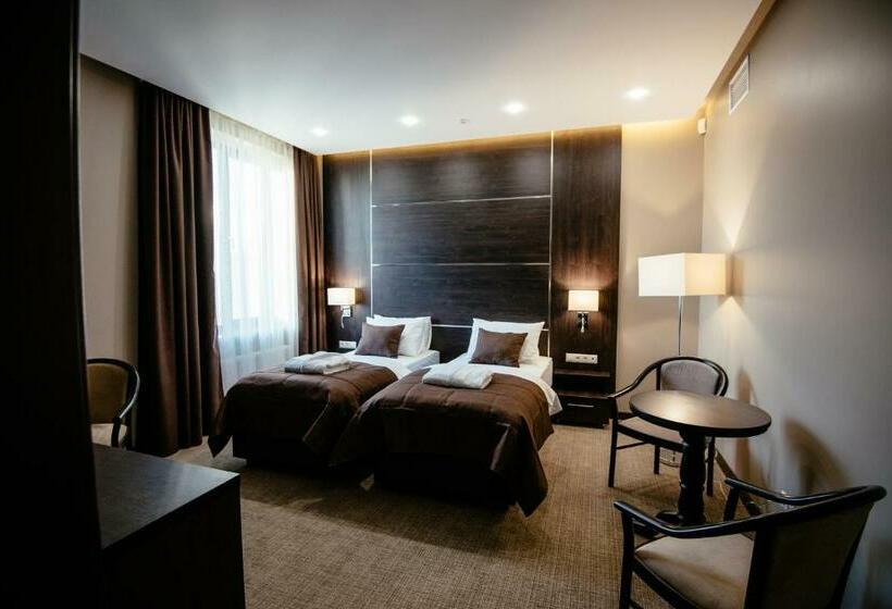 Номер Стандарт, Boremel Hills