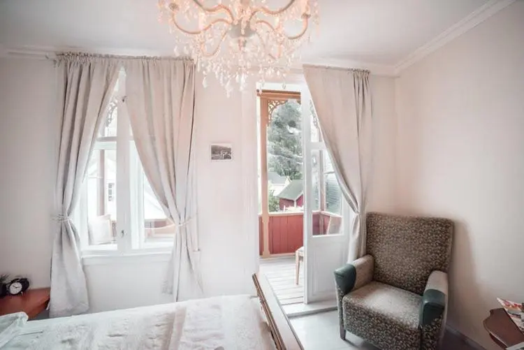 バルコニー付きデラックスルーム, Lærdalsøren Motor Guesthouse