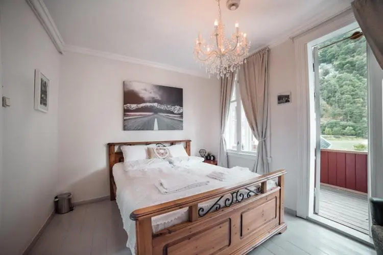 バルコニー付きデラックスルーム, Lærdalsøren Motor Guesthouse