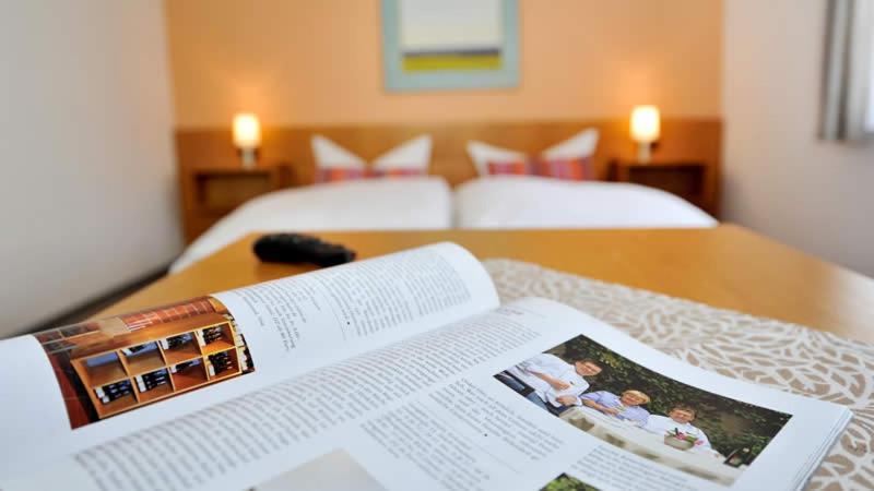 스탠다드 룸, Restaurant Onkel Otto