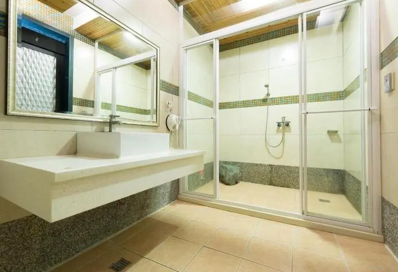 اتاق سوپریور, Giyoche Motel