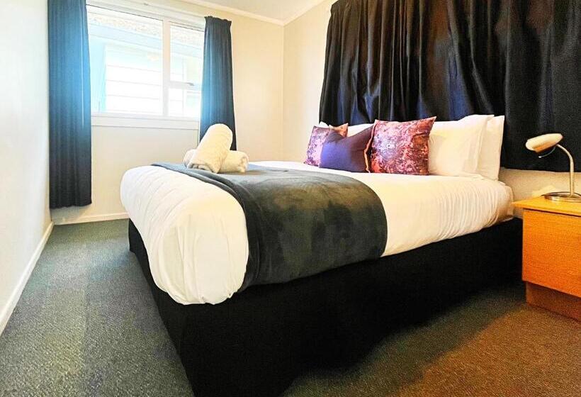 شقة غرفتين, Kurow Motel