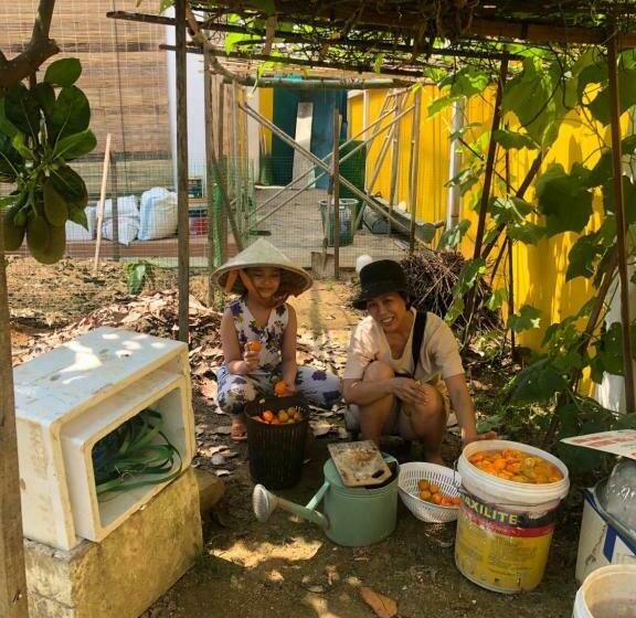 تختخواب در اتاق مشترک, Homestay 21& Sweet Yoga House