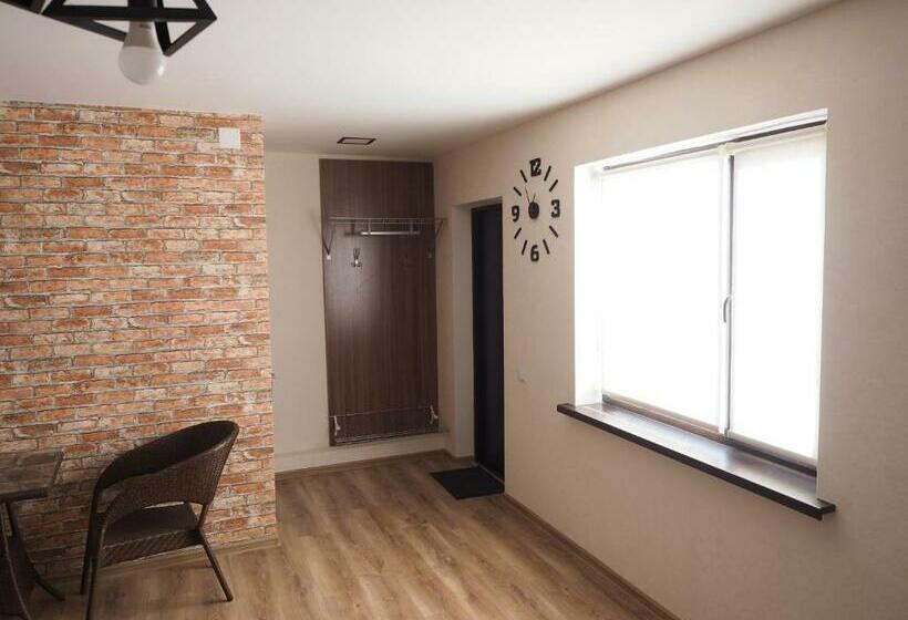 اتاق استاندارد, Prime Time Guest House