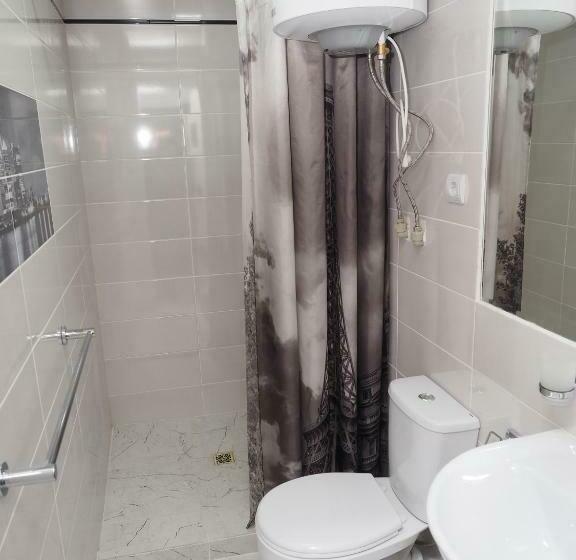 اتاق استاندارد, Prime Time Guest House