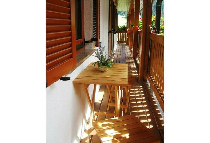 اتاق استاندارد, Turistična Kmetija Stoglej