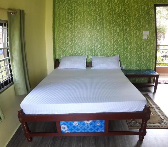 اتاق استاندارد با بالکن, Begnas Coffee House &