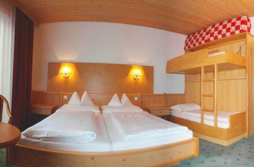 スタンダード4人部屋, Alpengasthof Hochegger