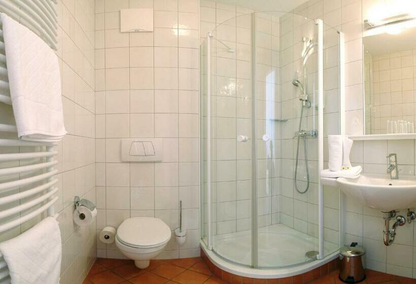 スタンダード4人部屋, Alpengasthof Hochegger