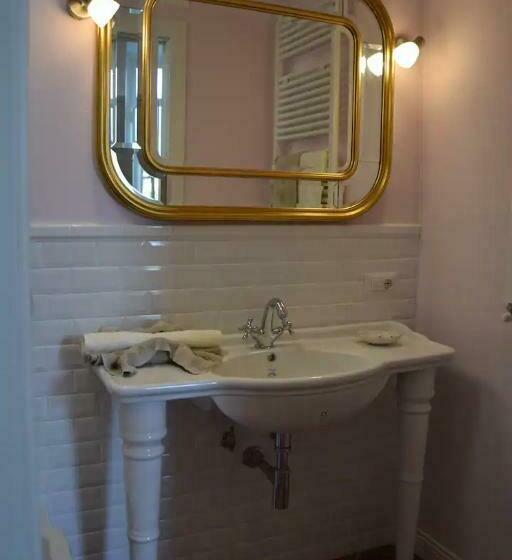 Pokój Deluxe, Alloggio D Epoca In Centro Storico A Dongo