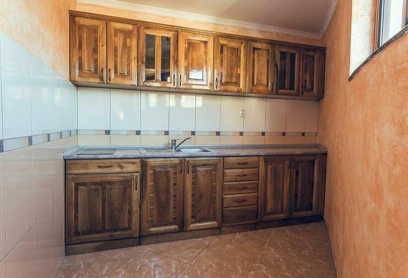 استودیو استاندارد با چشمانداز دریا و بالکن, Villa M