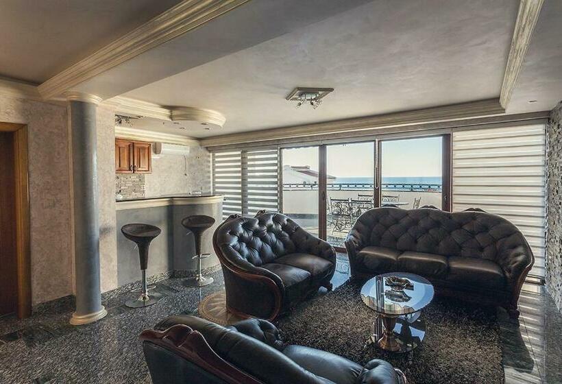 آپارتمان 2 خوابه با چشمانداز دریا, Villa M