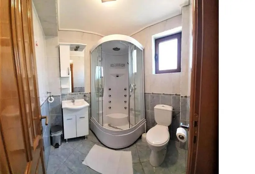 استودیو استاندارد با چشم‌انداز دریا و بالکن, Villa M