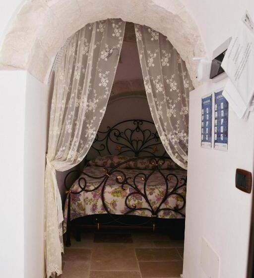 اتاق استاندارد یک نفره, Trulli Pastore