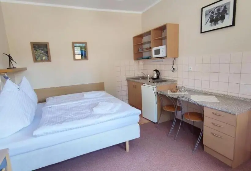 Suite, Modrásek