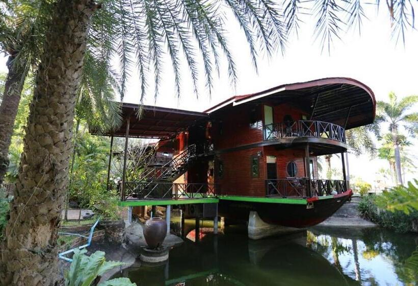 디럭스 룸 호수 전망, Kaengkrachan Boathouse Paradise Resort