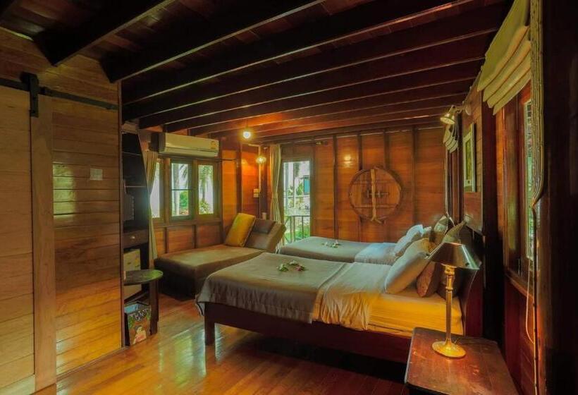 디럭스 룸, Kaengkrachan Boathouse Paradise Resort