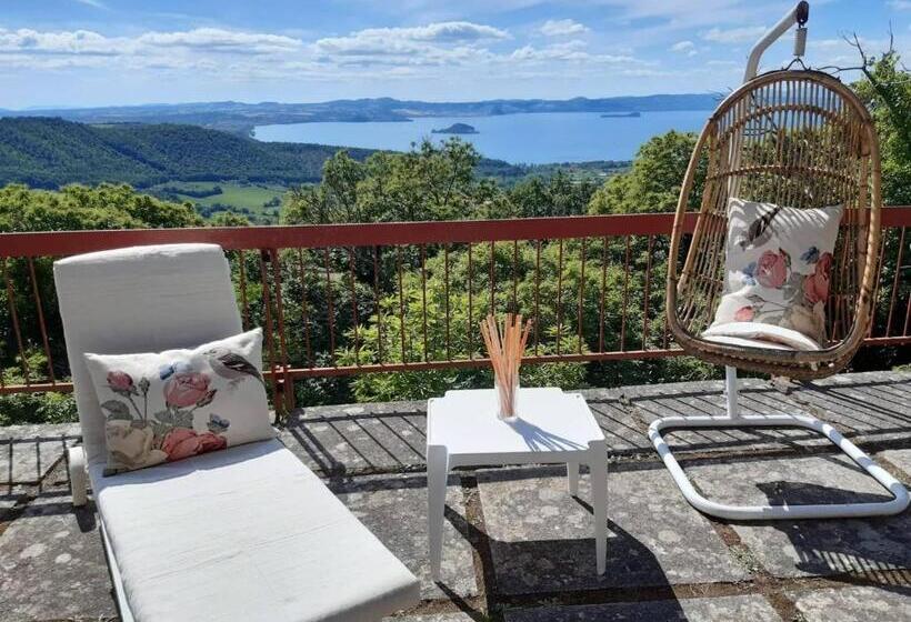 Suite with lake view, Belvedere Del Lago