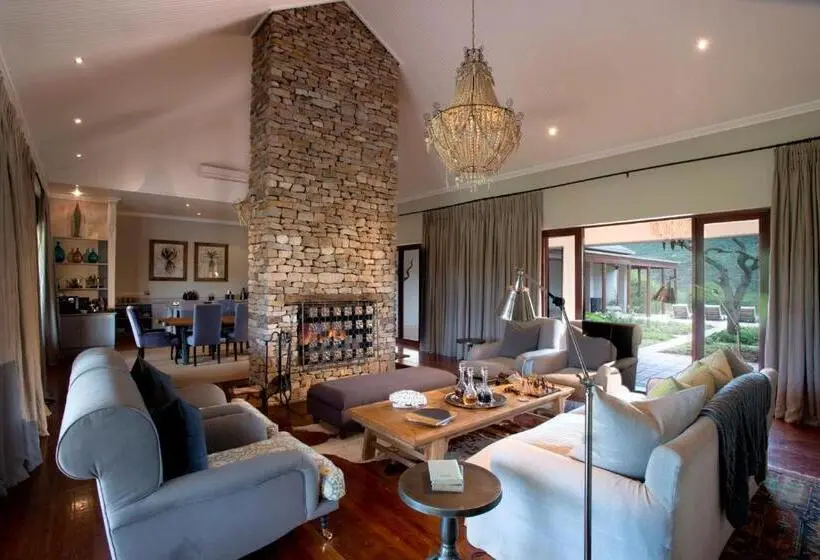 Deluxe-villa 1 Makuuhuone, Kwandwe Private Game Reserve   Melton Manor