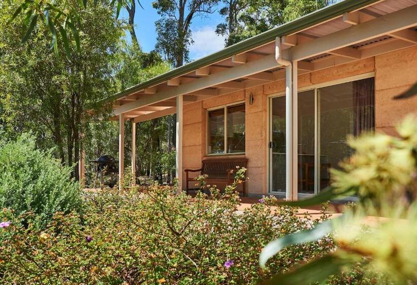 Шале 1 Спальня, Eight Willows Retreat